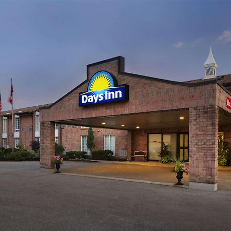 Days Inn By Wyndham Брантфорд Экстерьер фото