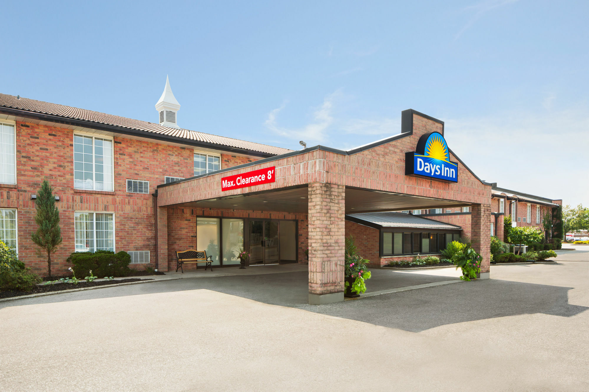Days Inn By Wyndham Брантфорд Экстерьер фото
